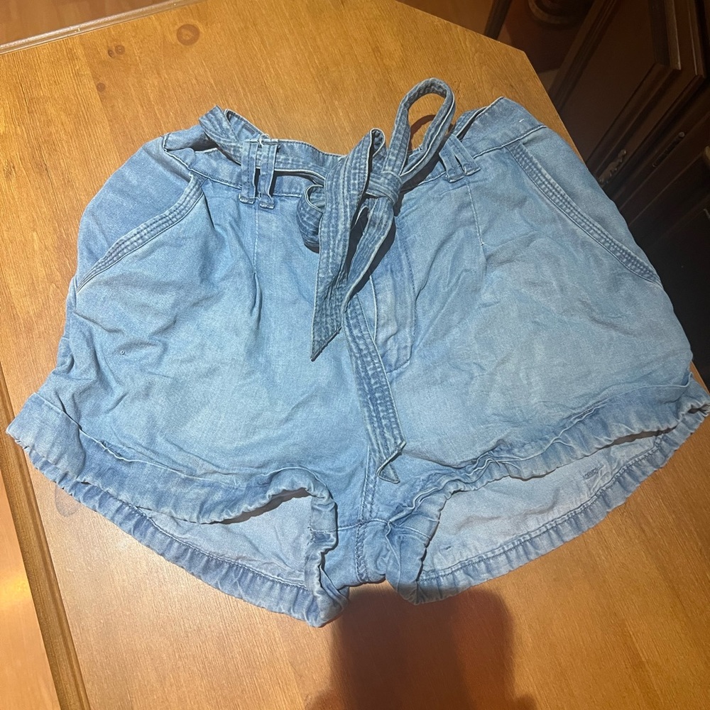 Abercrombie paper bag shorts